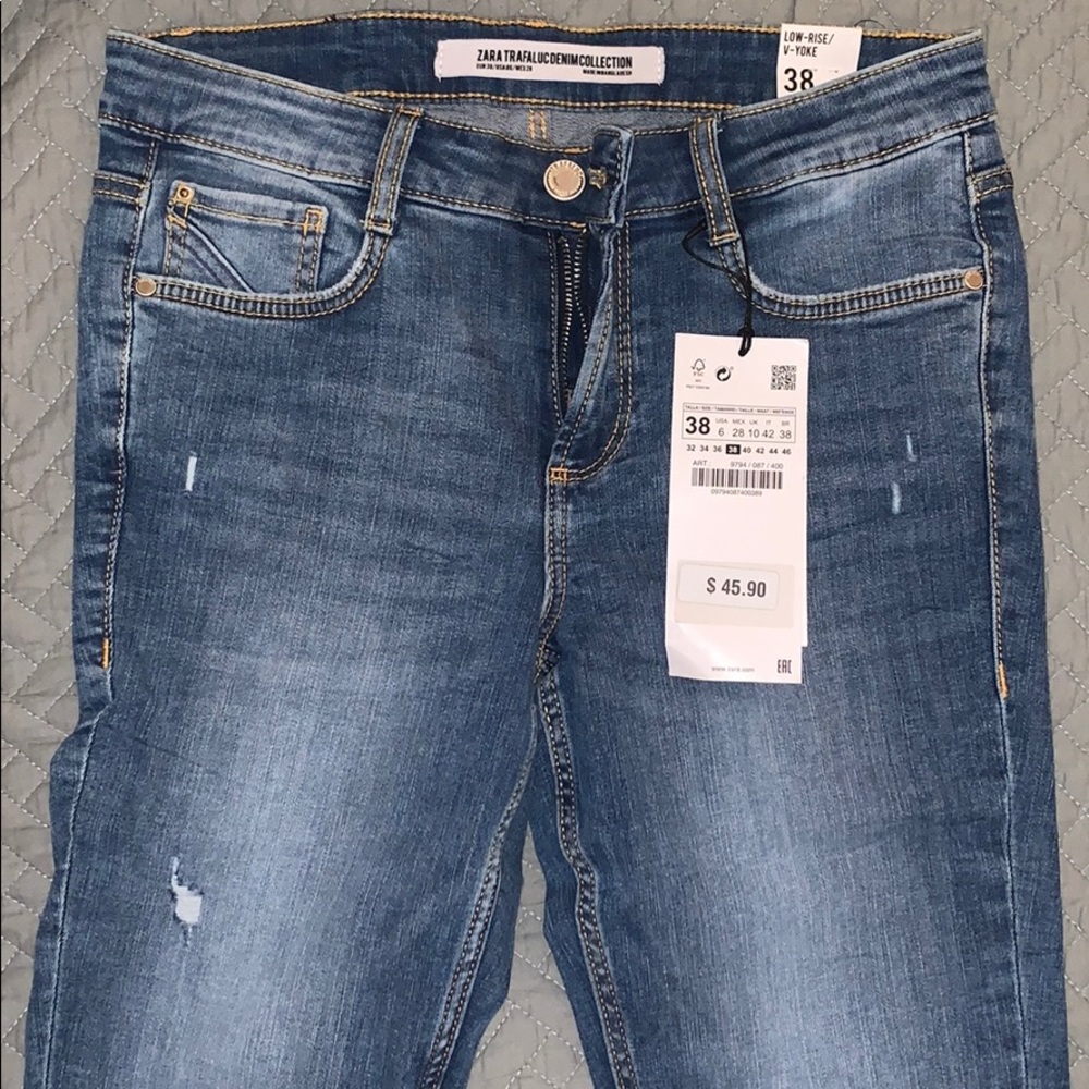 Zara low rise V-Yoke ankle length skinny jeans